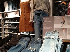 -Abercrombie&Fitch(德基广场店)