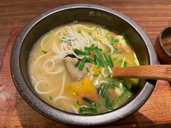 -良米山·云南野生菌过桥米线(上海首店)