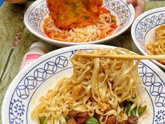 -李与白包子铺(桐梓林店)