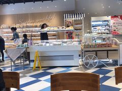 -85度C(生甜甜圈研究工坊·上海局门店)