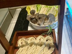 -红鼎豆捞·非遗鲍皇汤火锅(宝丰路店)