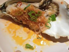 烤生蚝-街角等你.大连海鲜烧烤.经典铁板海鲜串(西安路店)