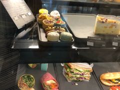 -星巴克(杭州西湖银泰1F店)