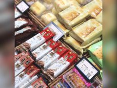 -来伊份(仙霞路五店)