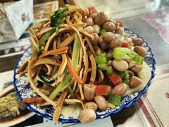 素拼盘-老西安韩记三鲜煮馍(四府街店)