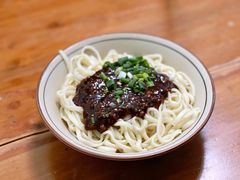 牛肉杂酱面-玉滋補