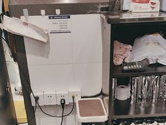 -肥汁米蘭香港米线(长宁来福士店)