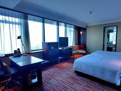 -上海龙之梦万丽酒店