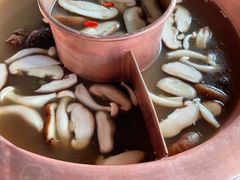 -滇釜火锅·能喝汤的火锅(车公庄店)