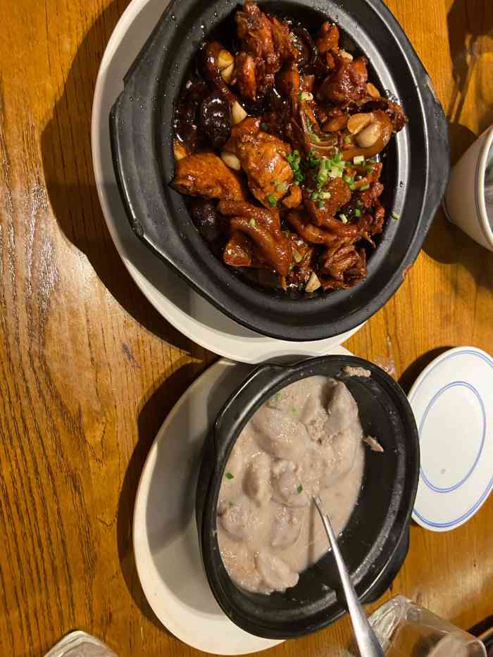 小浔庐餐厅(烟水亭店"逛完九江市烟水亭景区,就近寻到这家小浔庐.