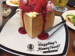 -Dazzling Cafe 蜜糖吐司专卖店