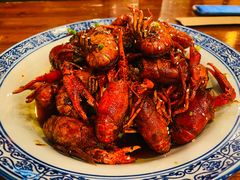 -郑东靓靓虾馆·金牌油焖大虾(天泽街店)