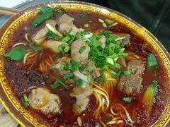 -胥佳烧鸡公牛肉面馆