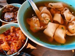 猪油渣大馄饨-人间酒暖·Go blanc·烧鸟·深夜食堂(陆家嘴店)
