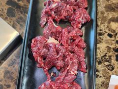 -牛里牛气· 榴莲海鲜鲜牛肉自助火锅·烤肉(横岗店)