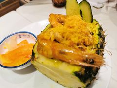 菠萝海鲜炒饭-美奈小馆·越南料理(中航城君尚购物中心店)