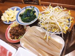 -沸炉重庆老火锅(军事博物馆店)