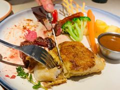 -阿妮叶李(光谷世界城店)