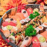 夏日能吃到的寿司大拼，野营必备拍照好美！
