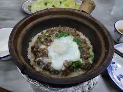窝蛋牛肉煲仔饭-红星光发煲仔饭(大石街店)