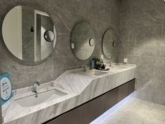 -齐玉齿科JADENTAL