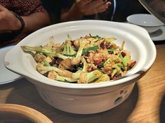 -费大厨辣椒炒肉(万家丽一店)