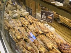 -汉柏麦香德国面包房(海信店)