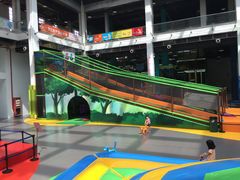 -蒙特利亲子乐园