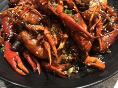 -巴厘龙虾·榜首油焖大虾(音乐学院·沿江酒馆店)