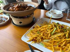 -莲餐厅·湖北菜·潜江小龙虾店(愚园路店)