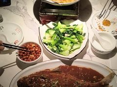 -小凤庭·地道湖北菜武昌鱼·藕汤(38年黄鹤楼店)