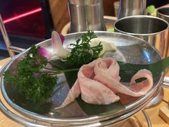 猪颈肉-青瓦炭韩潮烤肉(花园道店)