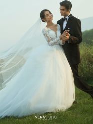 -至臻微拉婚纱摄影