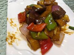 杏鲍菇彩椒牛肉粒-頂好酒家·经典粤菜(海信广场店)