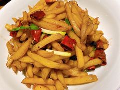 金牌土豆丝-吃饭皇帝大土家民族菜(正大广场店)