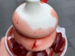 草莓圣旦-DQ·蛋糕·冰淇淋(五角场万达店)
