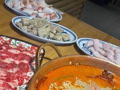 -洱火云南酸菜牛肉火锅(石景山当代商城店)