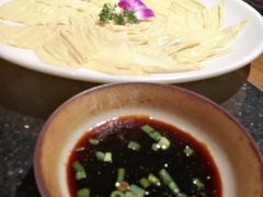 现做鲜油豆皮-山城鼎重庆老火锅(西安钟楼店)