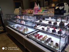 面包甜点陈列柜-巴黎贝甜(国贸店)