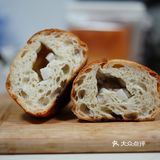 花生酱碱水海盐卷两个盐卷的纹路极其漂亮,层次也特别好