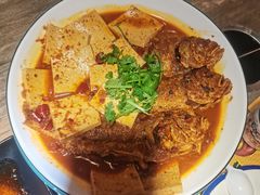 黄鱼烧豆腐-叁宝烤肉• 西安烧烤 领跑品牌(曹家堡店)