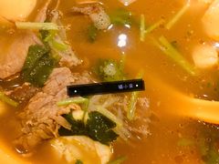 油豆腐牛肉粉丝汤（咖喱）-小杨生煎(乐坊虹井店)