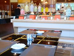 -大中华希尔顿酒店-念自助餐·嗨啤·小龙虾