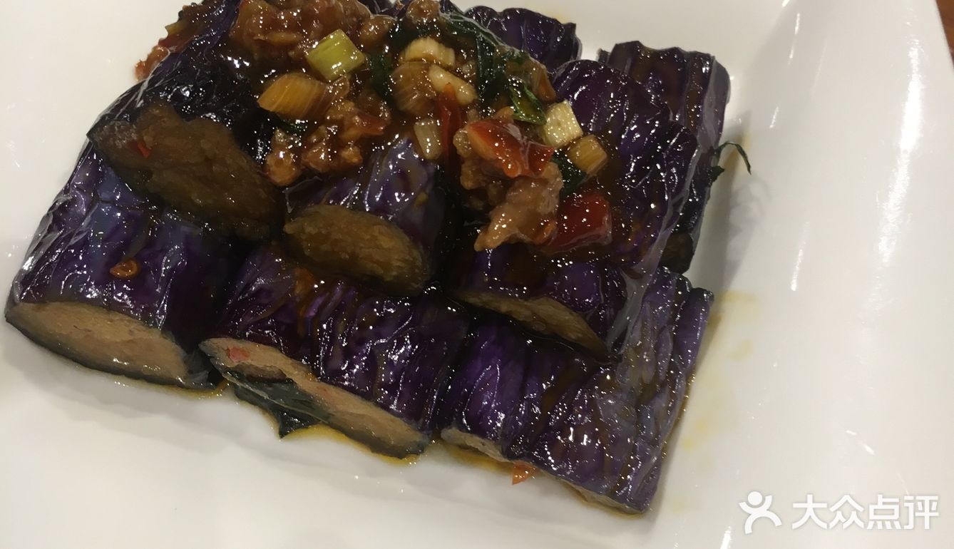 辣味是不吃辣的人都OK。丝瓜小笼包别有一番风味