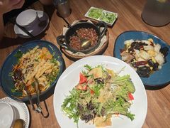 石河子凉皮-耶里夏丽·丝路新疆菜·清真食品(徐汇南丹东路臻选店)