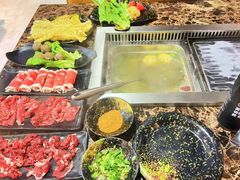 -牛里牛气· 榴莲海鲜鲜牛肉自助火锅·烤肉(横岗店)