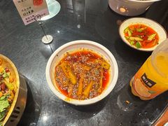 -川流不息·地道川菜·小龙虾(新松江路店)