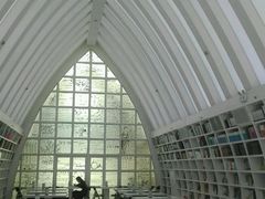 -钟书阁(松江泰晤士小镇店)