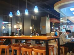 -The Habit Burger Grill 哈比特汉堡(复兴soho店)