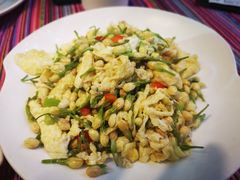 -香巴拉云南餐厅(华莱坞店)